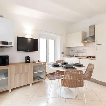 Ferienwohnung Centro - 250M Stazione Ferroviaria Genua Exterior foto